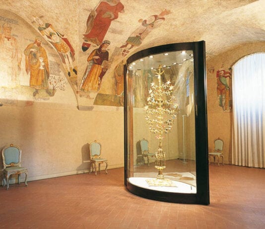 L’albero d’oro di Lucignano