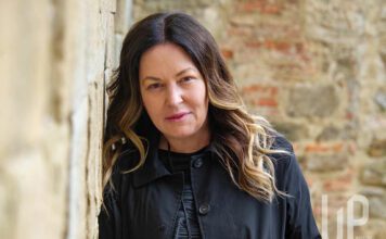 Mente e cuore microfono e taccuino