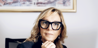 FISSATI CON GLI INFISSI