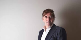 UNA STORIA TESSUTA AD ARTE